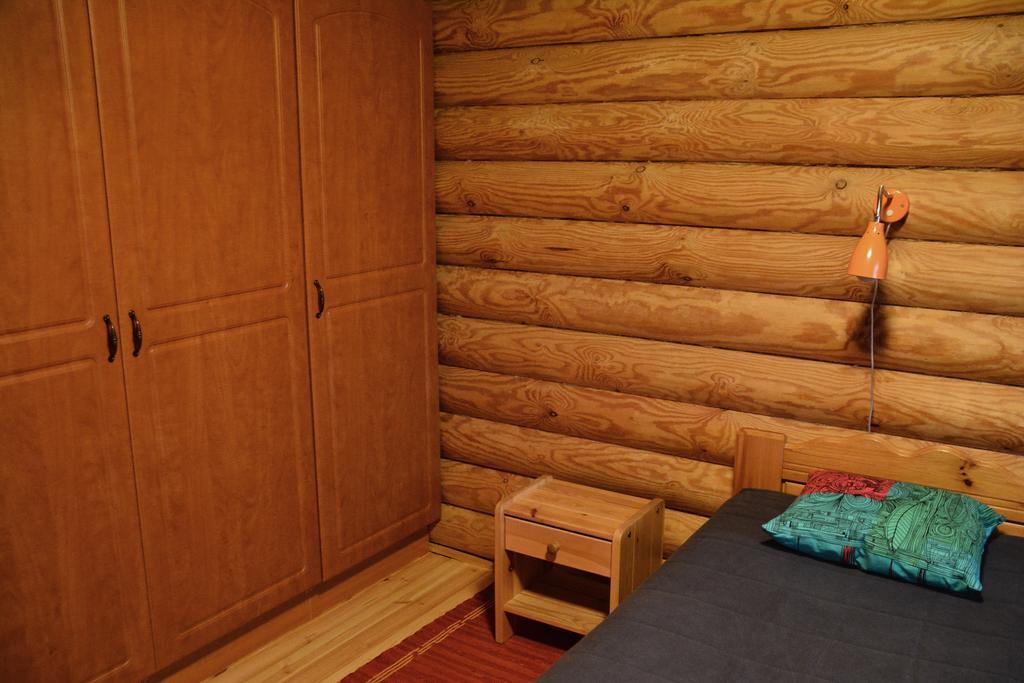 Lomapesae Cottages Pertunmaa Habitación foto