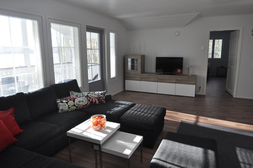 Lomapesae Cottages Pertunmaa Habitación foto