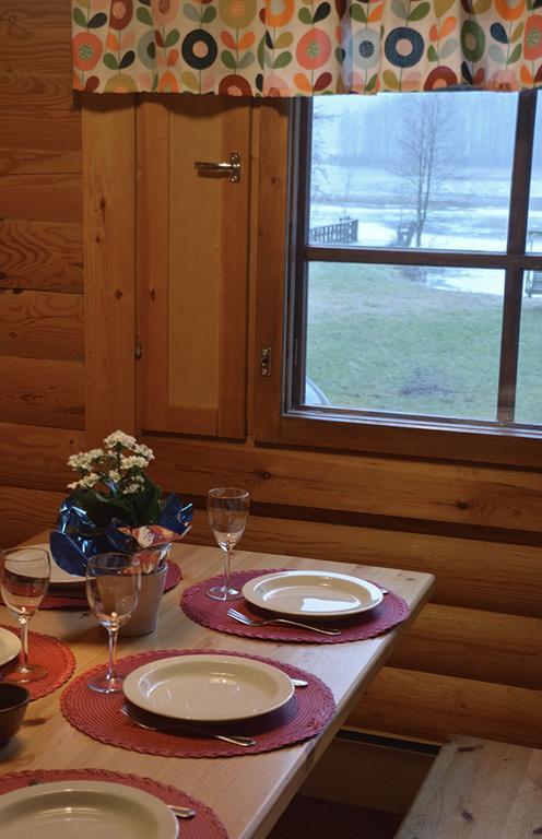 Lomapesae Cottages Pertunmaa Habitación foto